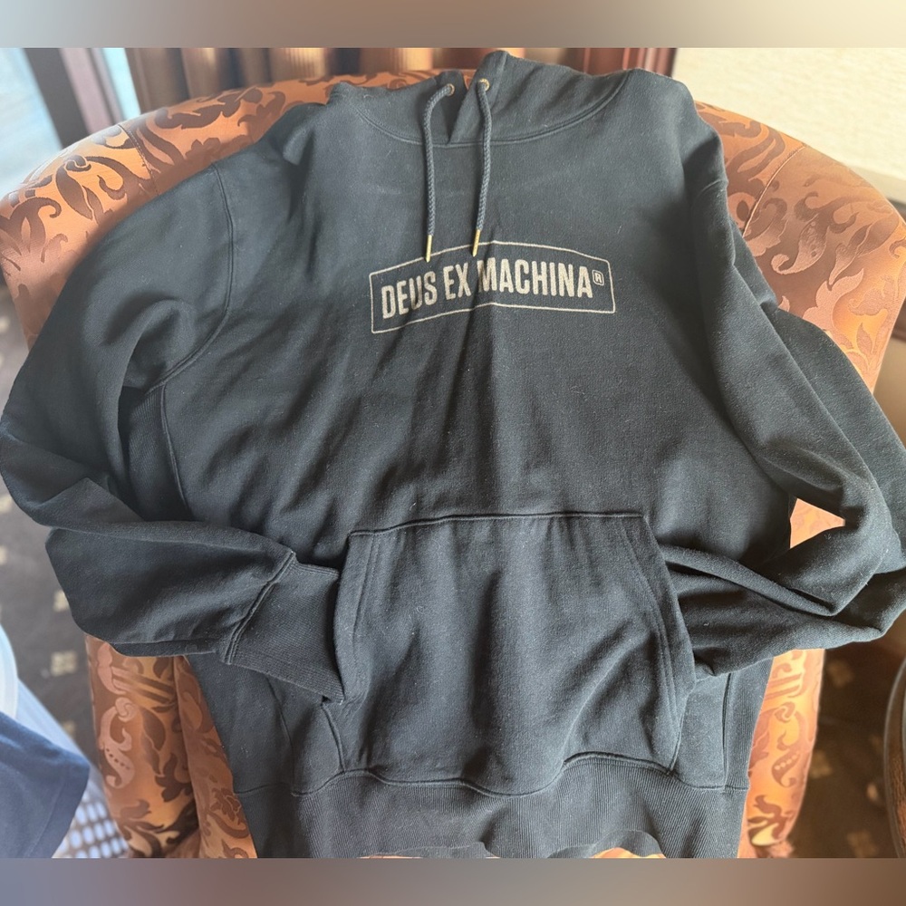 DEUS X Machina; Black Men's Sweater Hoodie. Size Large